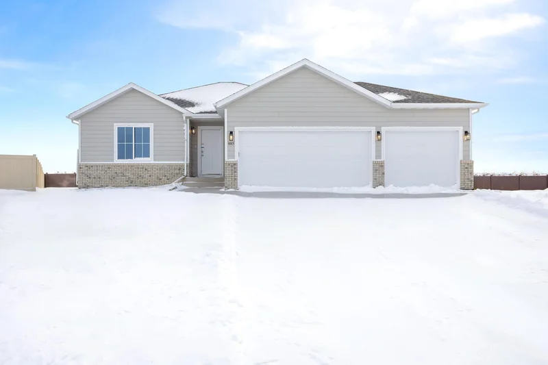 885 2nd Avenue, Horace, ND - Image 1
