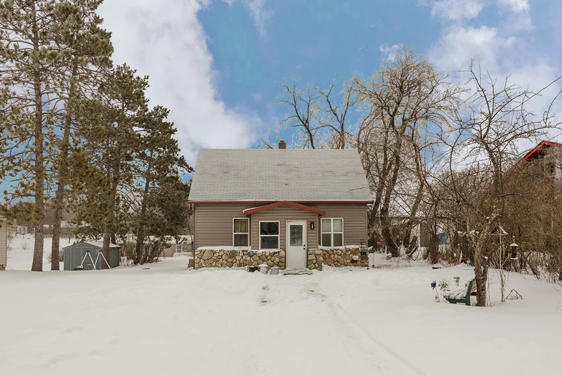 24033 Pine Avenue, Osage, MN - Image 1